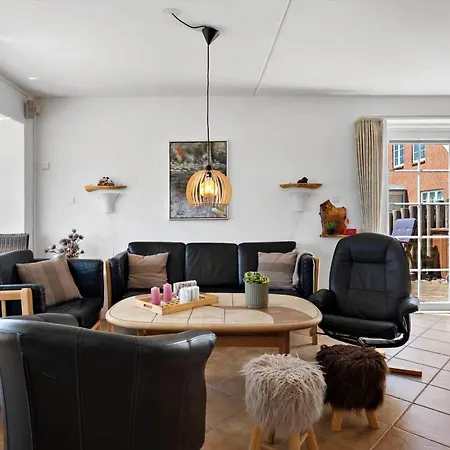 0395-romo-sonder-frankel-48 بيت للعطل